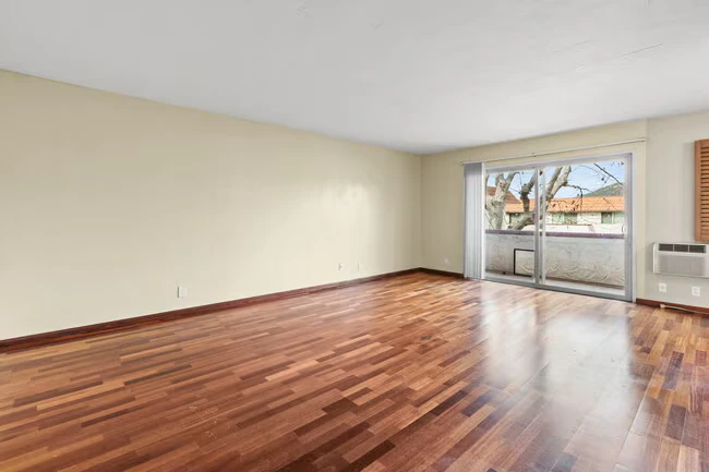 8641 Lake Murray Blvd San Diego, CA 92119 photo 3