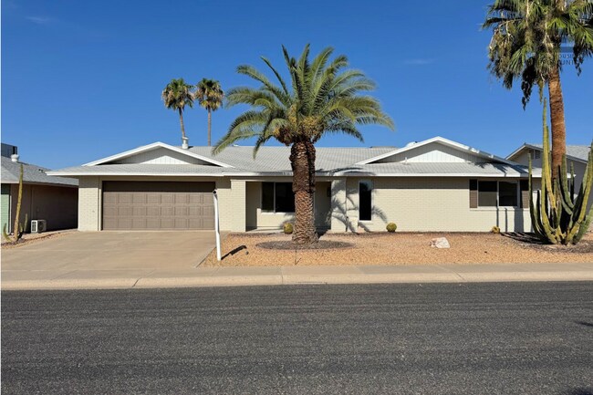 20210 North 124th Drive, Sun City West, AZ 85375 photo 3