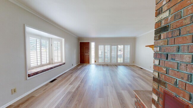 713 I Ave Coronado, CA 92118 photo 3