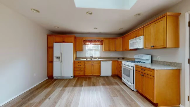713 I Ave Coronado, CA 92118 photo 4