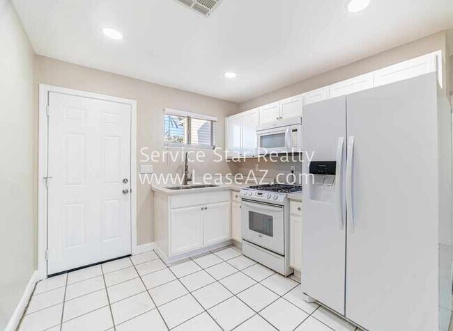 5460 W Palmaire Ave Glendale, AZ 85301 photo 5