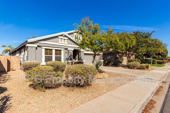 15006 W Wethersfield Rd Surprise, AZ 85379 photo 2