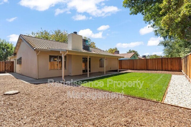 445 W Deerwood Ln Tracy, CA 95376 photo 5