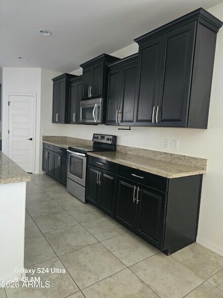 2421 S 103rd Dr photo 4