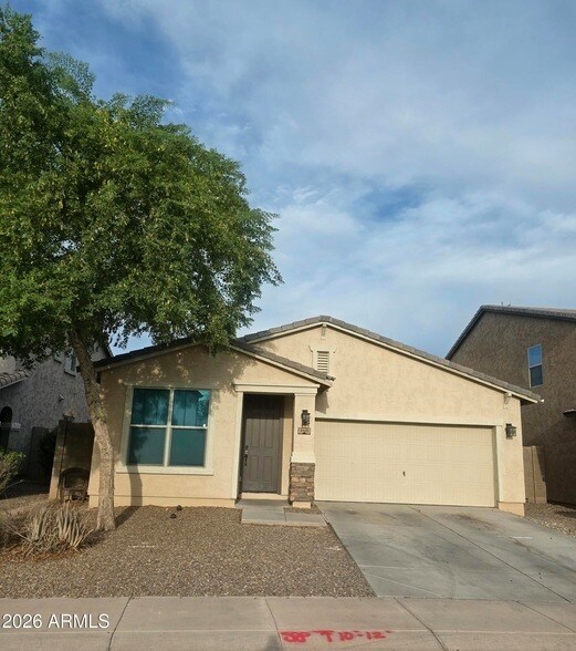 2421 S 103rd Dr