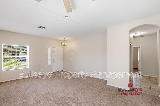 3736 E Woodside Way Gilbert, AZ 85297 photo 5