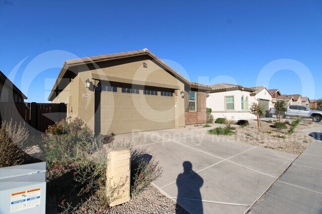 2550 W Huntington Dr Phoenix, AZ 85041 photo 2