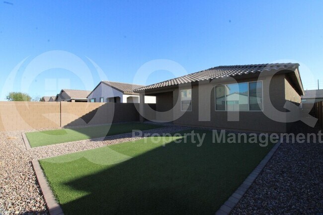 2550 W Huntington Dr Phoenix, AZ 85041 photo 4