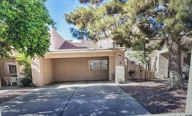 33 E Beck Ln Phoenix, AZ 85022 photo 4