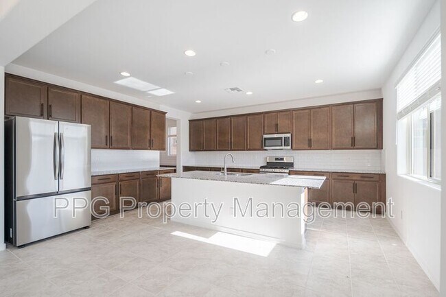 11988 N 169th Ave Surprise, AZ 85388 photo 4