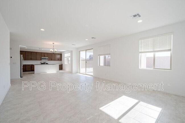 11988 N 169th Ave Surprise, AZ 85388 photo 3