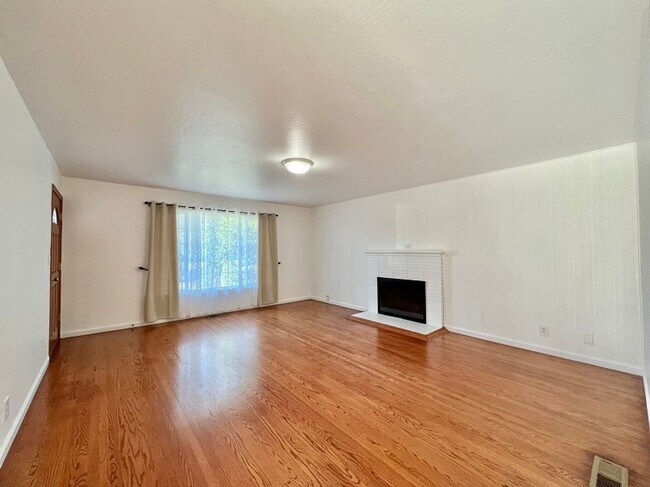 3010 Stadium Ave Napa, CA 94558 photo 4