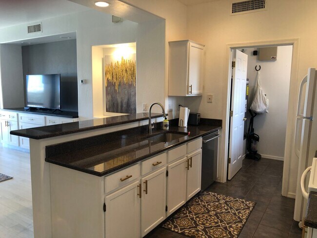 9253 N Firebrick Dr Fountain Hills, AZ 85268 photo 2