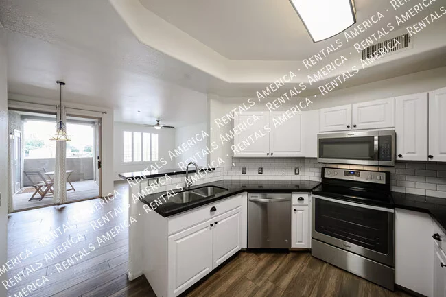 5303 N 7th St Phoenix, AZ 85014 photo 3
