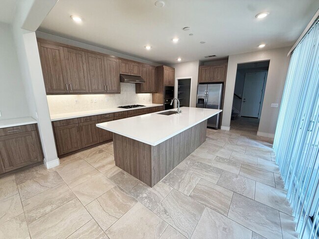 6773 Solterra Vista Pkwy San Diego, CA 92130 photo 3