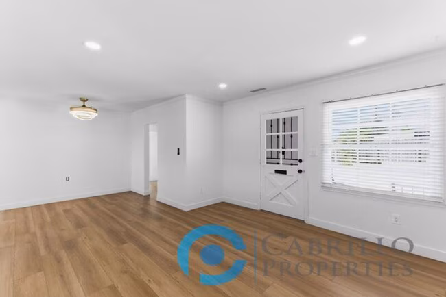 2215 Marigold Pl San Diego, CA 92105 photo 5