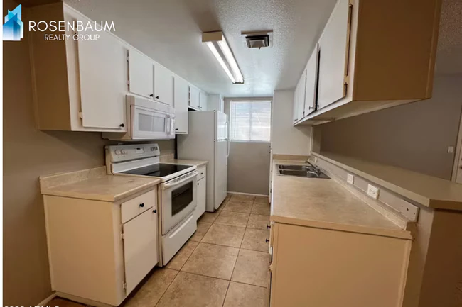 860 E Brown Rd Mesa, AZ 85203 photo 2