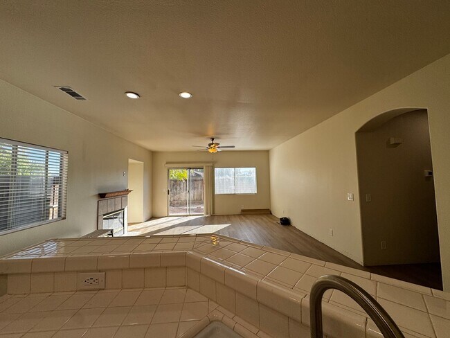 43063 Teramo St Temecula, CA 92592 photo 4