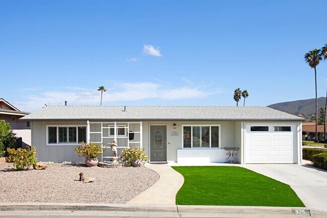 925 La Fiesta Way San Marcos, CA 92078