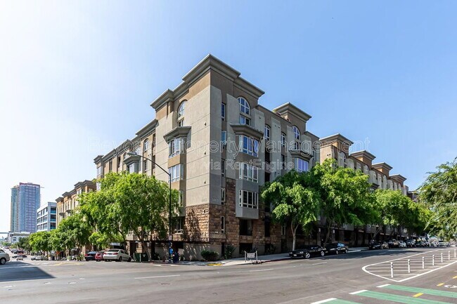 1465 C St San Diego, CA 92101 photo 2