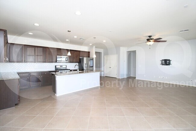 22532 E Camina Plata Queen Creek, AZ 85142 photo 4
