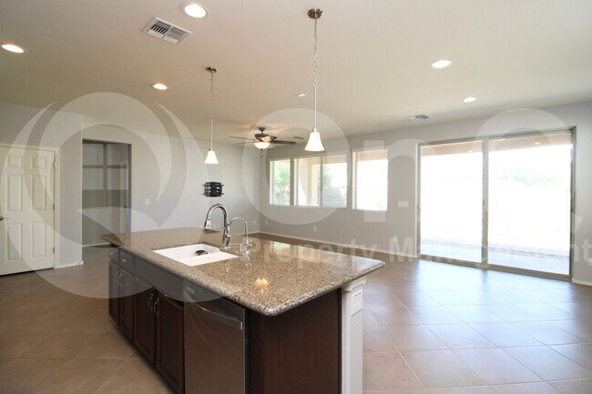 22532 E Camina Plata Queen Creek, AZ 85142 photo 3