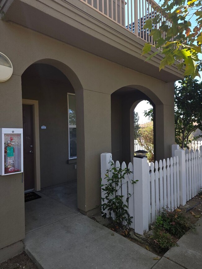 245 Pacifica Blvd Watsonville, CA 95076 photo 3