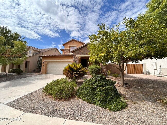 2692 E Vermont Ct photo 3