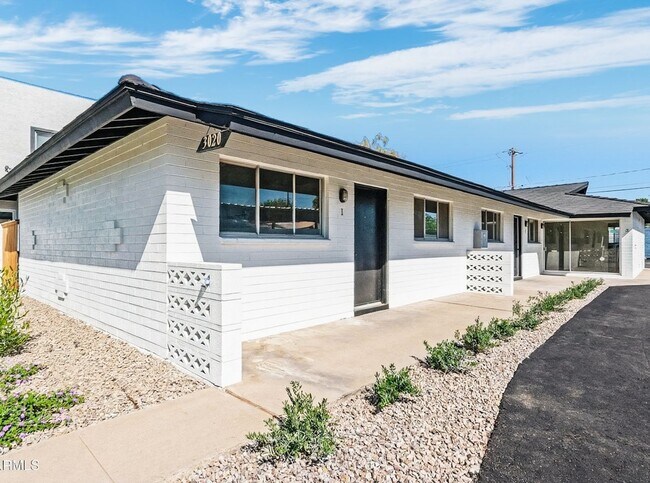 3020 E Yale St Phoenix, AZ 85008 photo 2