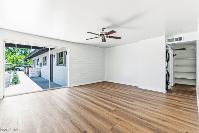 3020 E Yale St Phoenix, AZ 85008