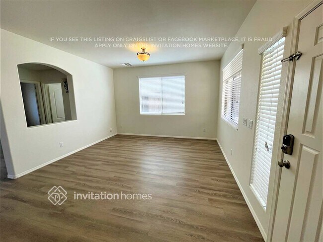 2226 W Dale Ln Phoenix, AZ 85085 photo 2