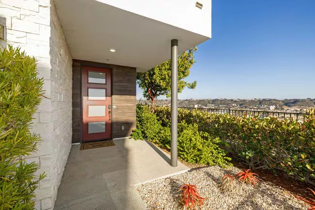 2739 Via Alta Pl San Diego, CA 92108 photo 2