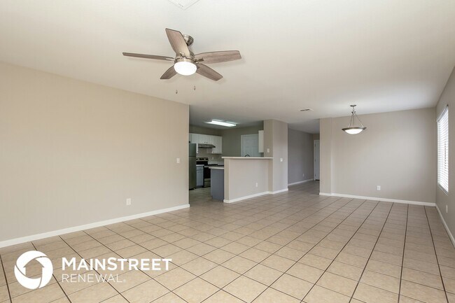 10730 W Glenrosa Ave Phoenix, AZ 85037 photo 4