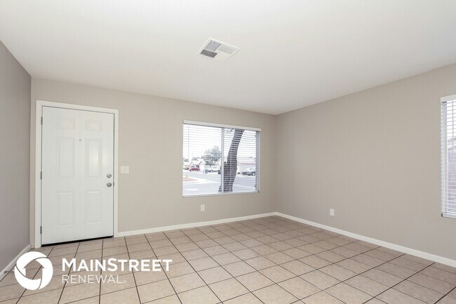 10730 W Glenrosa Ave Phoenix, AZ 85037 photo 3