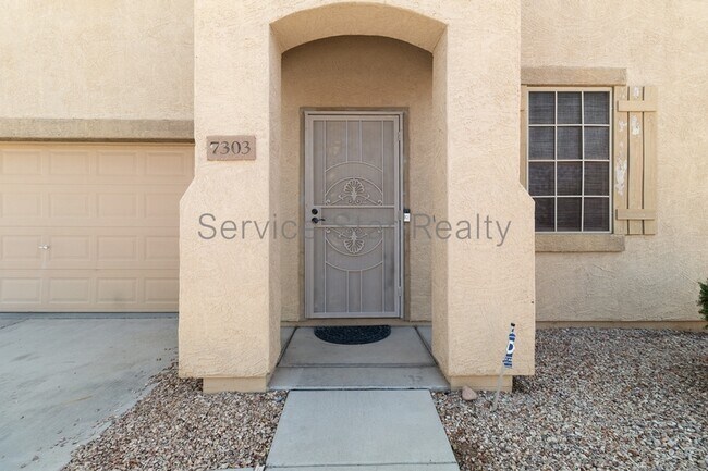 7303 W St Charles Ave Phoenix, AZ 85339 photo 4