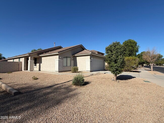 13925 W Mauna Loa Ln photo 3