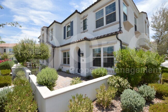 2477 W Market Pl Chandler, AZ 85248 photo 2