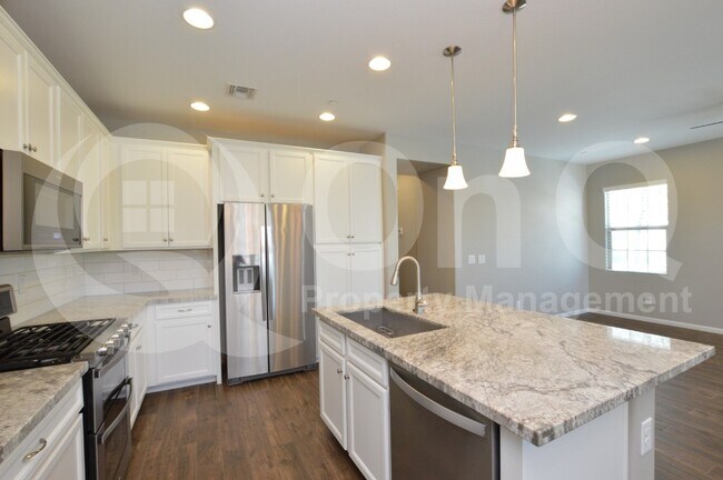 2477 W Market Pl Chandler, AZ 85248 photo 4