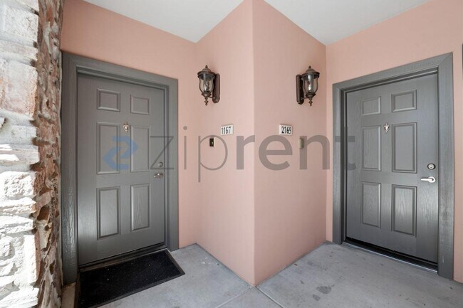 Unit 1167 photo 5