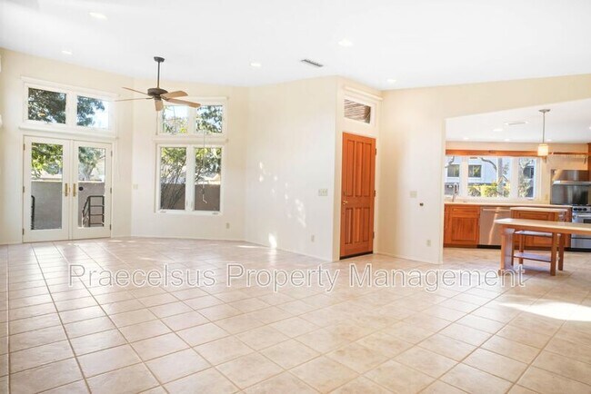 929 Olive Ave Coronado, CA 92118 photo 4