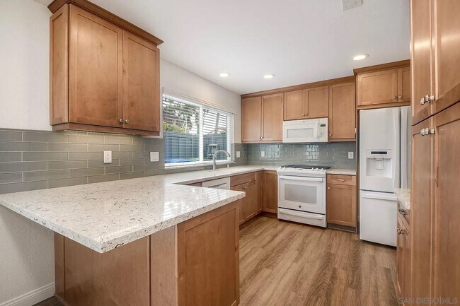 3532 Woodland Way Carlsbad, CA 92008 photo 4