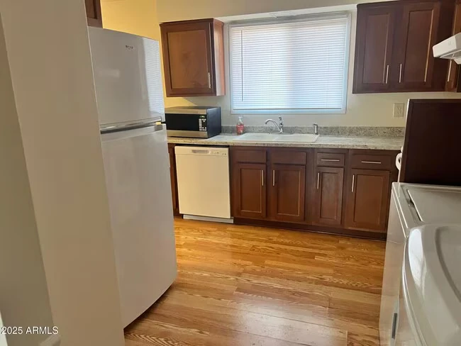 6604 S Lakeshore Dr Tempe, AZ 85283 photo 5