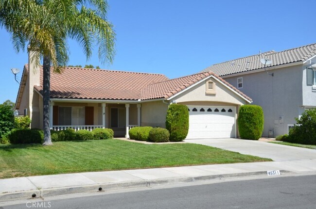 45311 Callesita Ordenes Temecula, CA 92592 photo 2