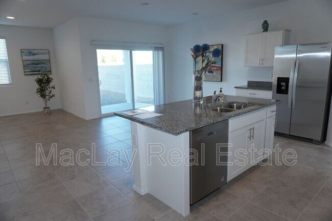 1164 W Chimes Tower Dr Casa Grande, AZ 85122 photo 4