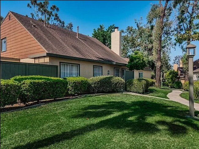 10618 Caminito Manso San Diego, CA 92126