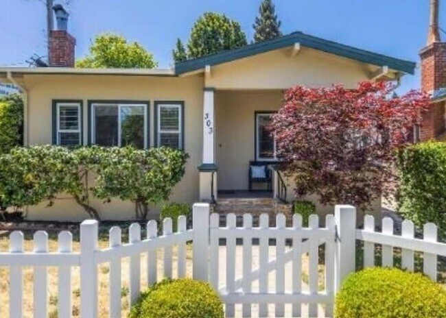 303 Highland Ave San Mateo, CA 94401 photo 4