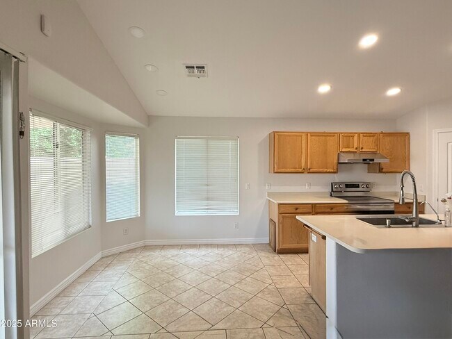 4762 W Taro Dr Glendale, AZ 85308 photo 5