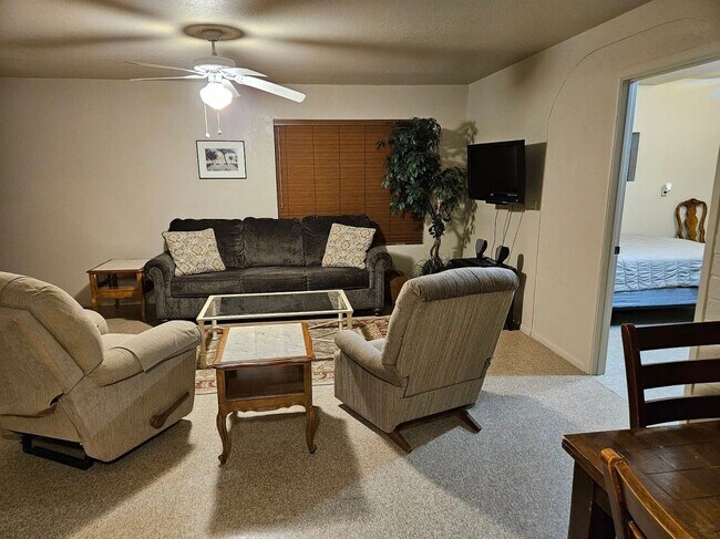820 S Yaqui Dr Wickenburg, AZ 85390 photo 4
