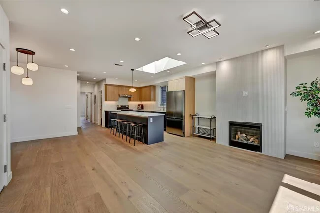 66 Delano Ave San Francisco, CA 94112 photo 4
