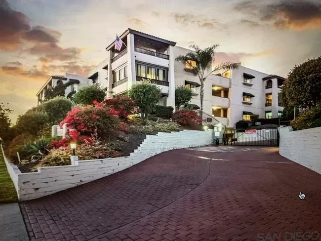2520 Clairemont Dr San Diego, CA 92117 photo 2